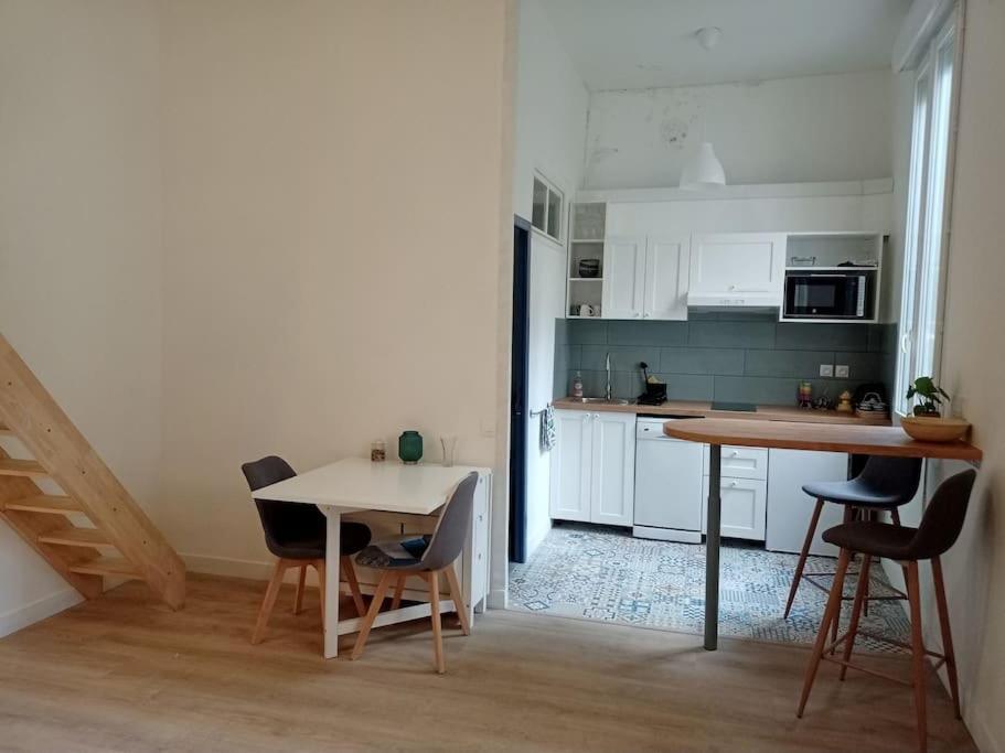 Avec Cour En Centre-ville Apartment Nîmes